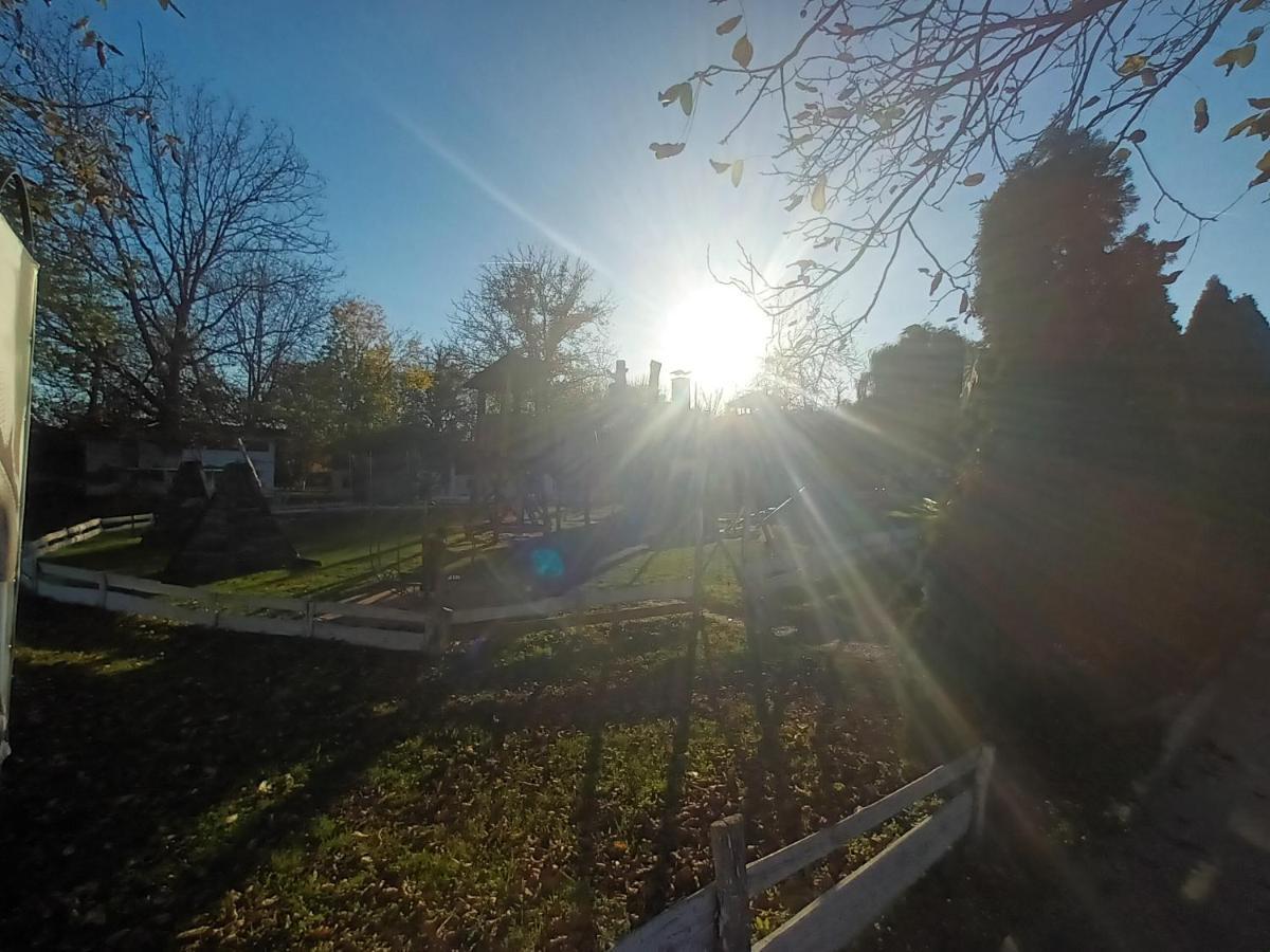 Apartman Lavanda Banja Koviljača Buitenkant foto